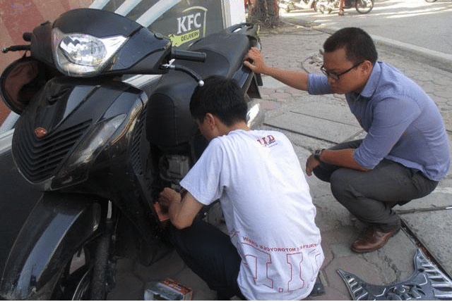 Xe hư hỏng trên đường, hãy liên hệ đến dịch vụ cứu hộ, Sửa xe lưu động quận Bắc Từ Liêm